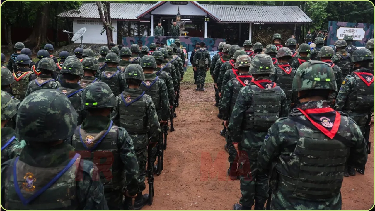 Thailand-Cambodia Border Dispute: 100,000 Evacuated, 14 Dead in Escalating Clashes