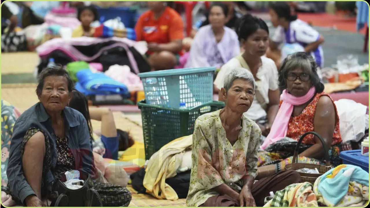 Thailand-Cambodia Border Dispute: 100,000 Evacuated, 14 Dead in Escalating Clashes