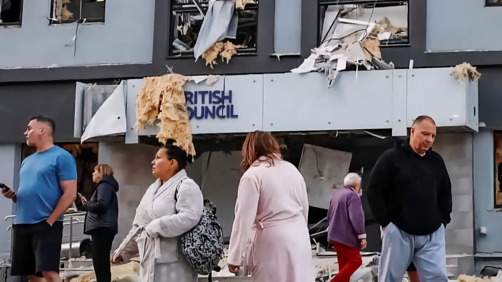 Russian Missile Strikes Kyiv